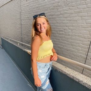 Meet your Posher, Ava